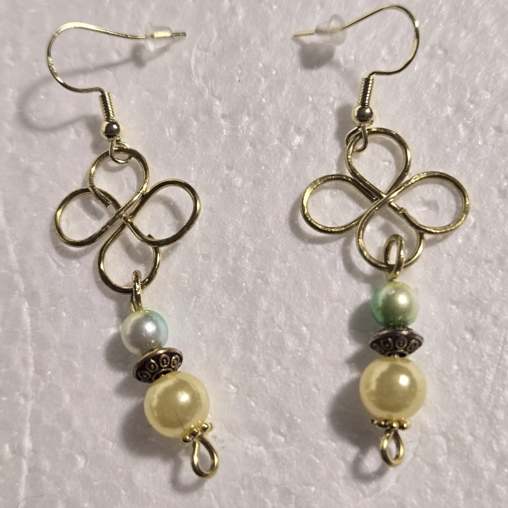 Hand Crafted Gold Clover Dangle Earrings with Pale Yellow and Mint/Yellow Beads - Picture 2 of 10